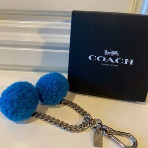 🐸Coach Pom Pom bag Charm